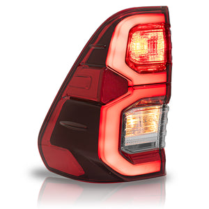 Calavera Hilux 21-24 Led c/arnes c/focos izq.