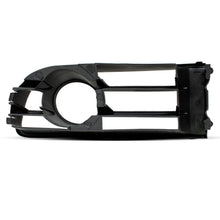 Cargar imagen en el visor de la galería, Rejilla Polo 03-07 p/faro niebla der.