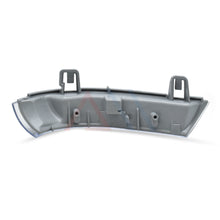Load image into Gallery viewer, Direccional espejo Bora 06-10 Led izq.