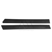 Cargar imagen en el visor de la galería, Molduras de puerta Golf/Jetta 88-90 4ptas. anchas corrugadas