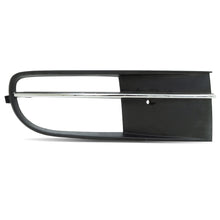 Cargar imagen en el visor de la galería, Rejilla Beetle 12-16 c/mold. cromada p/faro niebla der.