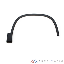 Load image into Gallery viewer, Cantonera Tiguan 09-17 c/grapas  del. der.