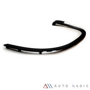 Cantonera Tiguan 09-17 c/grapas  del. der.