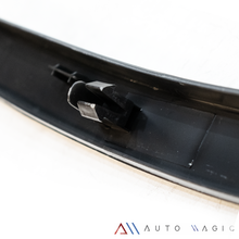Load image into Gallery viewer, Cantonera Tiguan 09-17 c/grapas del. izq.