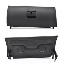 Load image into Gallery viewer, Tapa de guantera Jetta/Golf 00-07 dentada nga.