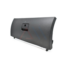 Load image into Gallery viewer, Tapa de guantera Jetta/Golf 00-07 dentada nga.