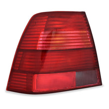 Load image into Gallery viewer, Calavera Jetta 00-03 roja izq.