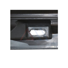 Load image into Gallery viewer, Estribo Passat 06-11 izq.