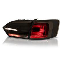 Load image into Gallery viewer, Calaveras Jetta 11-14 LED tipo Gli negras Performance