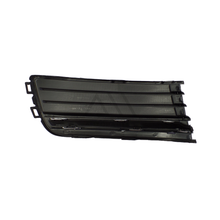 Load image into Gallery viewer, Rejilla Vento 16-19 c/moldura negra s/faro niebla izquierda