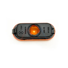 Load image into Gallery viewer, Cuarto direcc. salpicadera  Jetta 99-15 Clasico/ Vento 14-15/ Amarok 11-23/ Polo 03-08/ Sharan 02-07/ Transporter 10-16/ UP 16 Golf/Jetta 93-99  izq./der. naranja