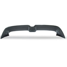 Load image into Gallery viewer, Spoiler medallon volado Fibra de carbono Golf 15-21