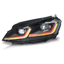 Load image into Gallery viewer, Faros Golf 15-17 c/lupa y Led secuenciales estilo R