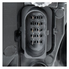 Load image into Gallery viewer, Faros Golf 15-17 c/lupa y Led secuenciales estilo R