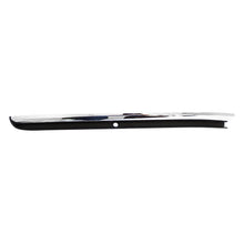 Load image into Gallery viewer, Moldura de defensa Golf 18-21 delantera filo cromo izquierda