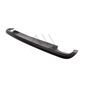Spoiler de defensa Jetta 15-18 para 2 escapes tras.
