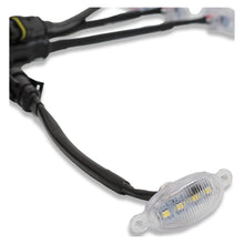 Cargar imagen en el visor de la galería, Cuartos c/Luz de dia mica transparente para parrilla universal 4LEDs. 8 vatios