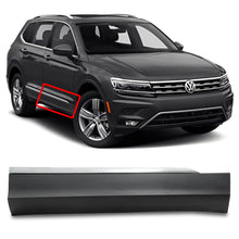 Cargar imagen en el visor de la galería, Moldura de puerta Tiguan 18-21 c/mold. cromo del. Der.