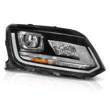 Load image into Gallery viewer, Faros Amarok 18-23 c/luz de dia, c/Xenon c/balastra der.