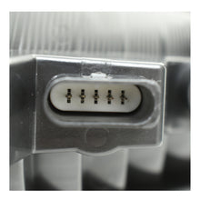 Cargar imagen en el visor de la galería, Calavera Jetta 22-25 Led exterior Der.