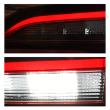 Cargar imagen en el visor de la galería, Calavera Jetta 19-21 Led interior der.