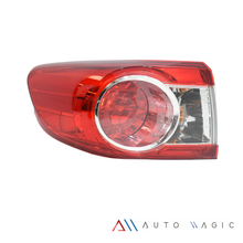 Load image into Gallery viewer, Calavera Corolla 11-13 exterior izq.