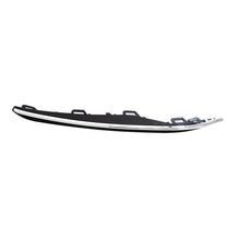 Load image into Gallery viewer, Moldura de defensa Golf 18-21 delantera filo cromo izquierda